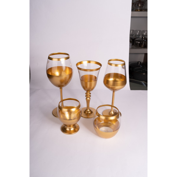  كأس مشروبات زجاجي بحلقة ذهبية 